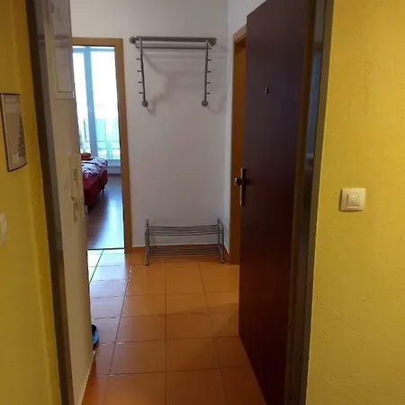 公寓 Na Donovaloch